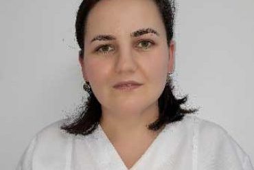 Dr-Sicoe-Terezia-Medic-Specialist-pediatru-si-consultanta-in-alaptare-370×370-1